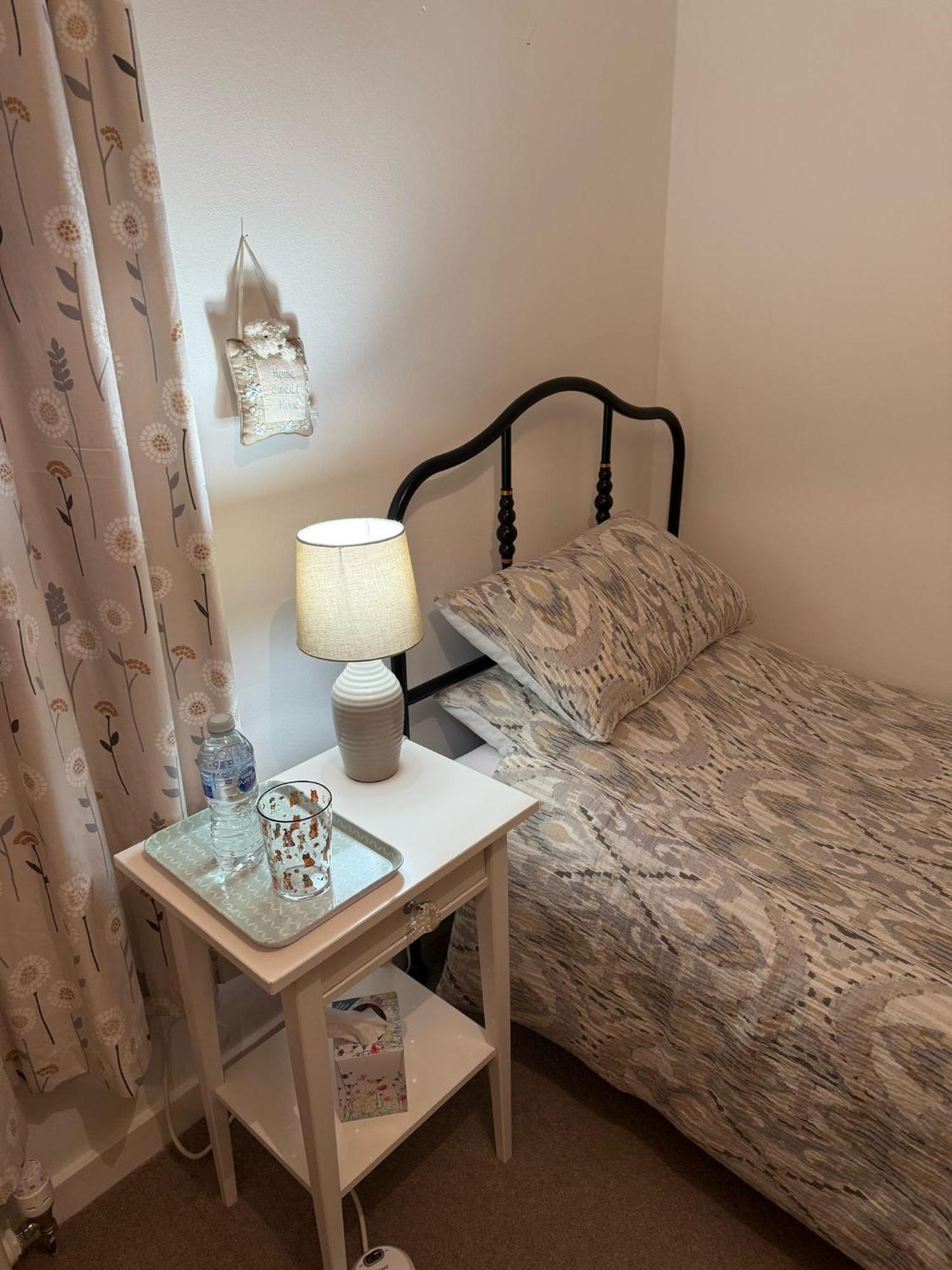 Single Room With Beautiful Garden EDI Exterior photo